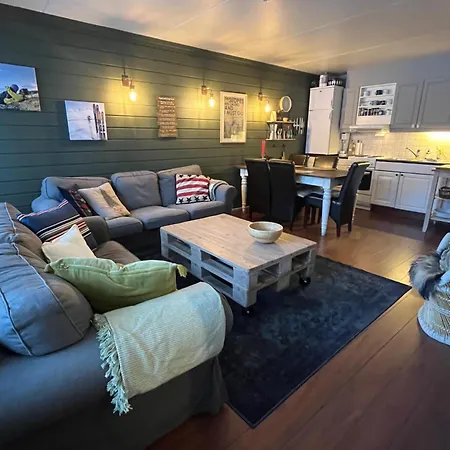 Storehorn Apartament *